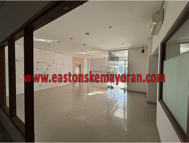 Kuta-KY-011560
