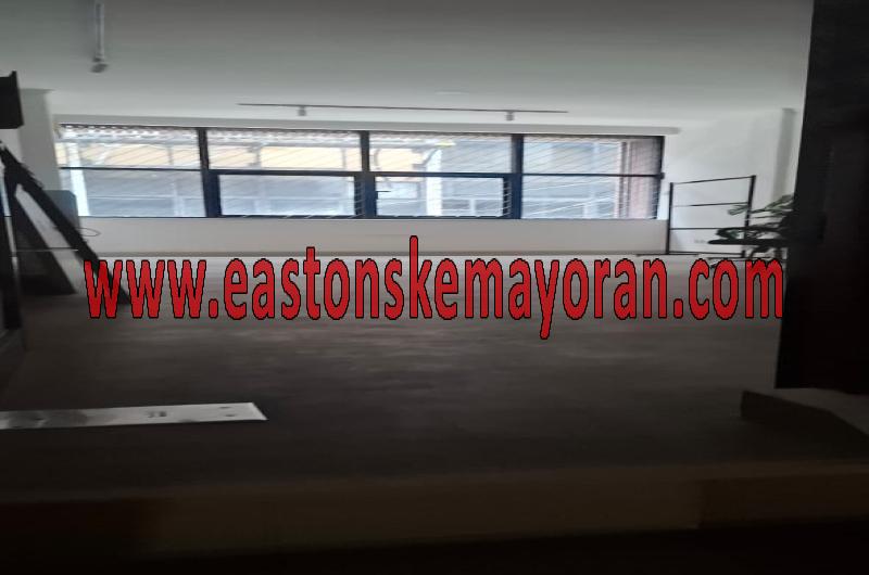 (LB 300m2) Disewa Ruko Taman Sari