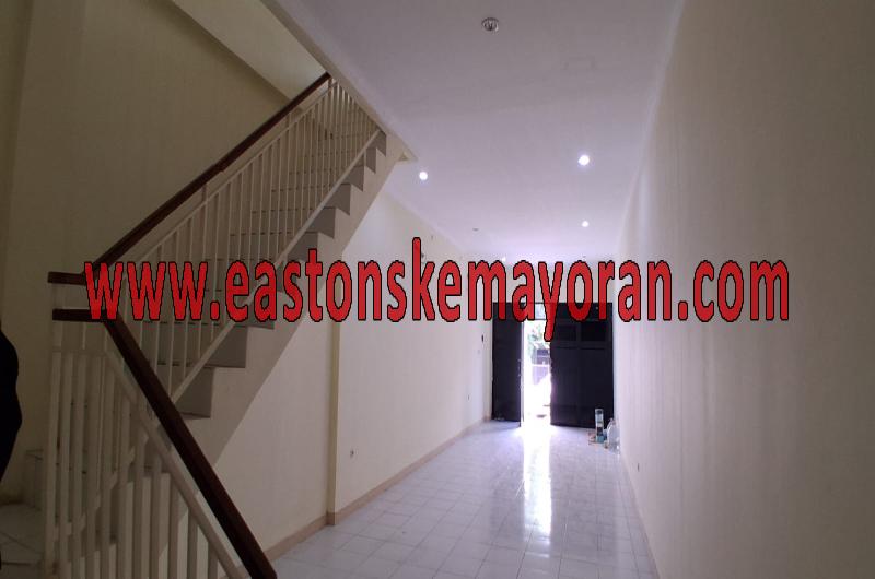 (LT.200m2) Disewa Ruko Cengkareng